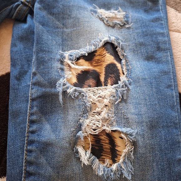 Judy Blue Skinny Fit Distressed Leopard Print Patches Jeans Size 5/27 - Picture 6 of 10